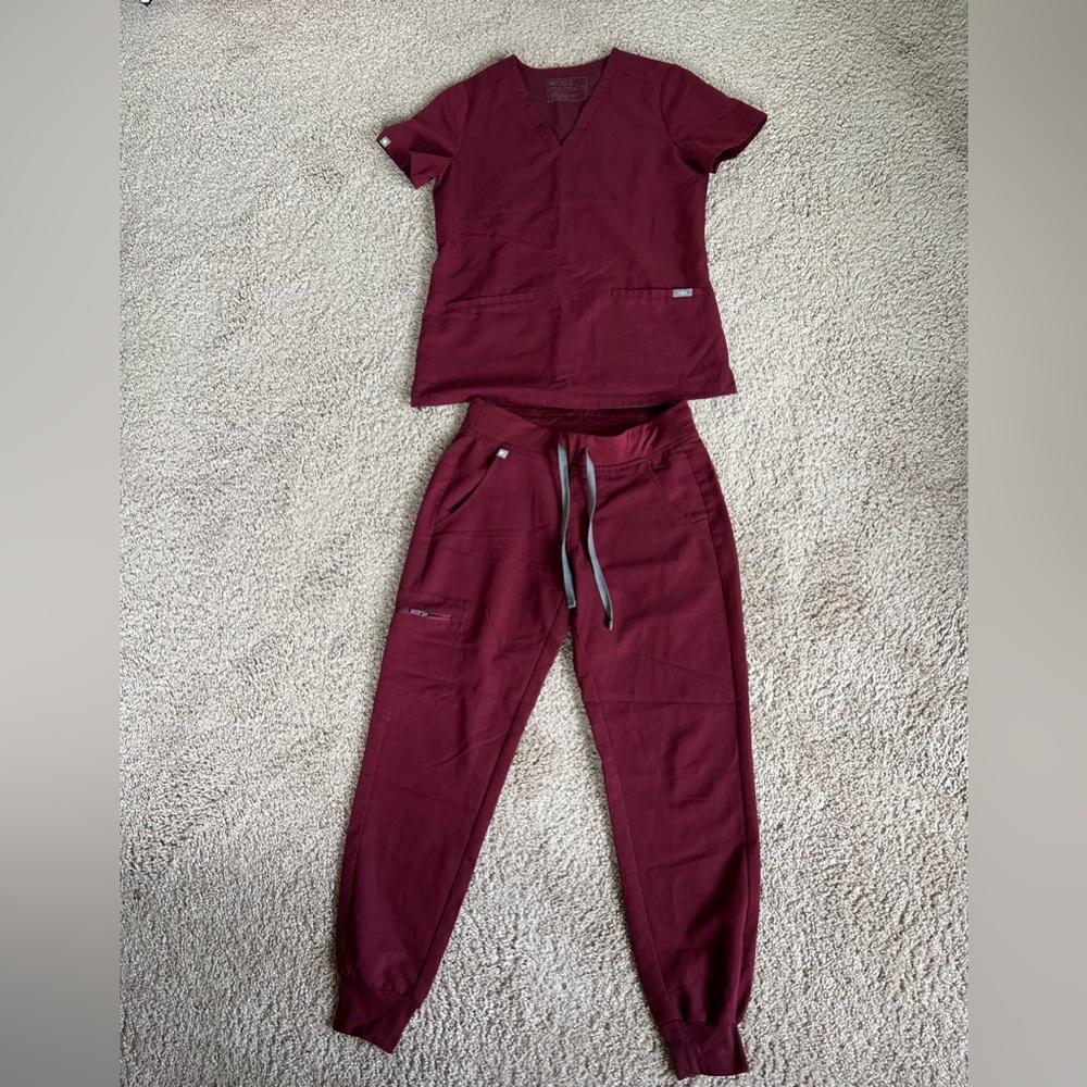 Figs Maroon Technical Collection Scrub Set - image 1